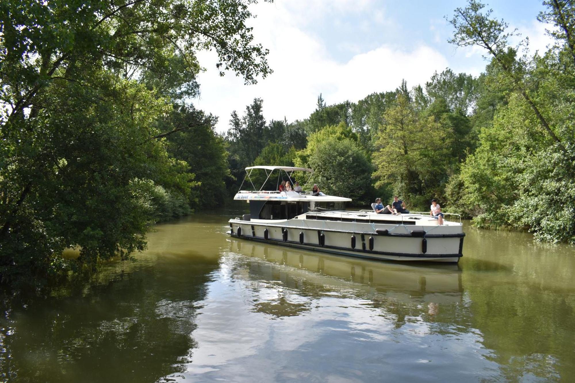 Hotel Restaurant Cote Garonne Le Balcon Des Dames - Tonneins Fauillet Marmande - Vue Panoramique Bord De Garonne Chambres Climatisees المظهر الخارجي الصورة