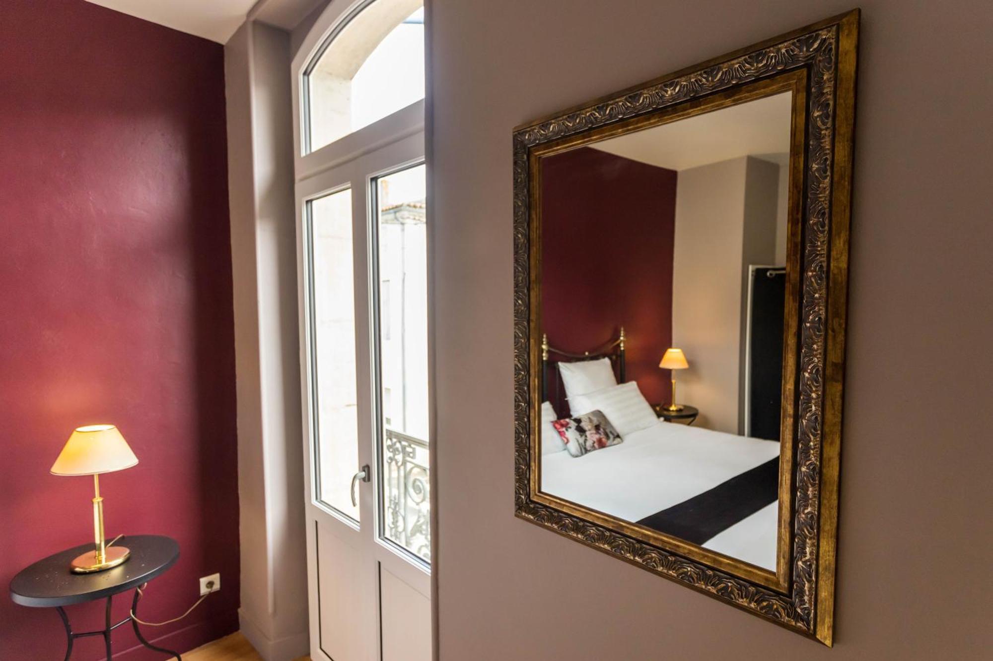 Hotel Restaurant Cote Garonne Le Balcon Des Dames - Tonneins Fauillet Marmande - Vue Panoramique Bord De Garonne Chambres Climatisees المظهر الخارجي الصورة