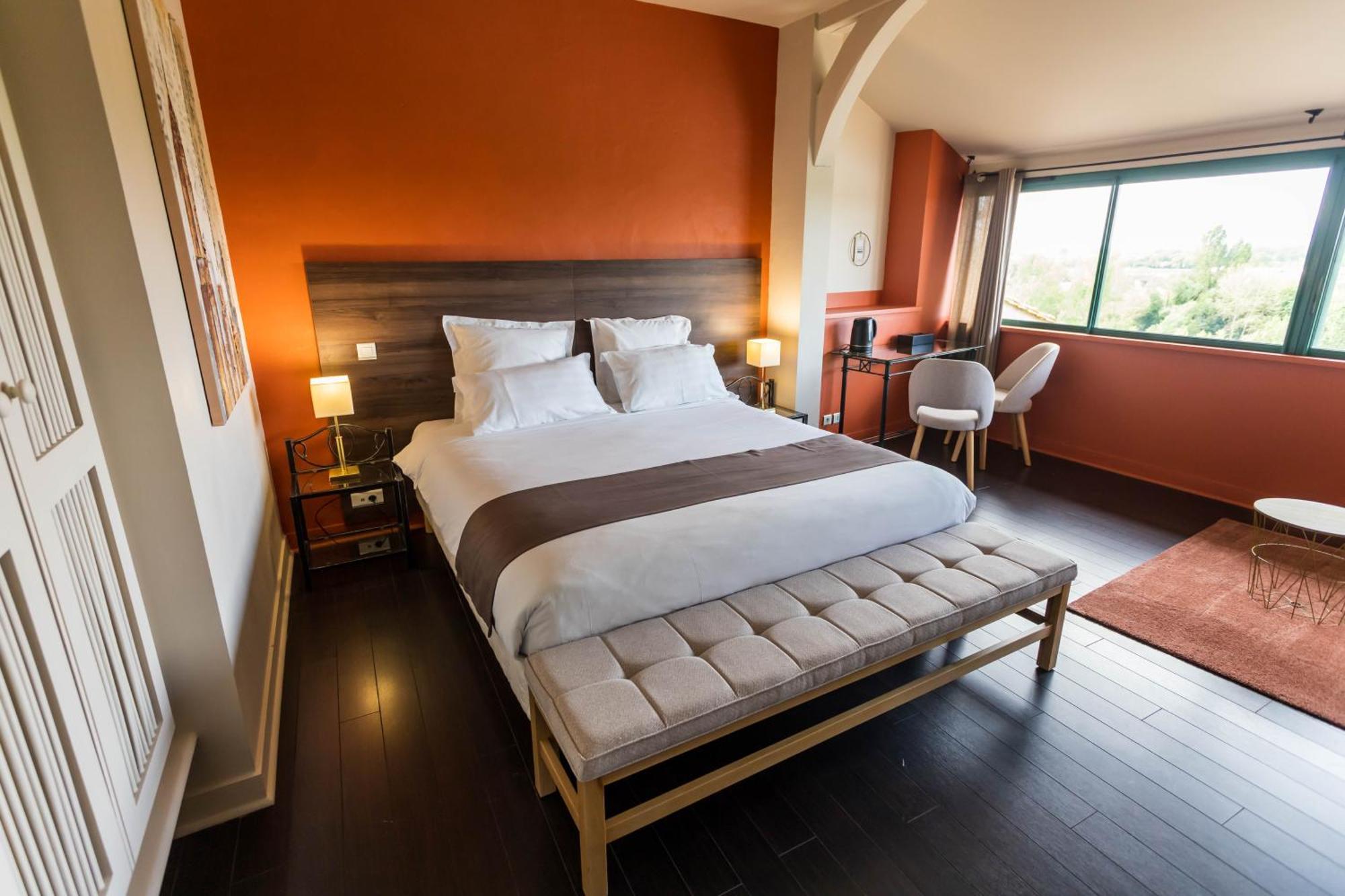 Hotel Restaurant Cote Garonne Le Balcon Des Dames - Tonneins Fauillet Marmande - Vue Panoramique Bord De Garonne Chambres Climatisees المظهر الخارجي الصورة