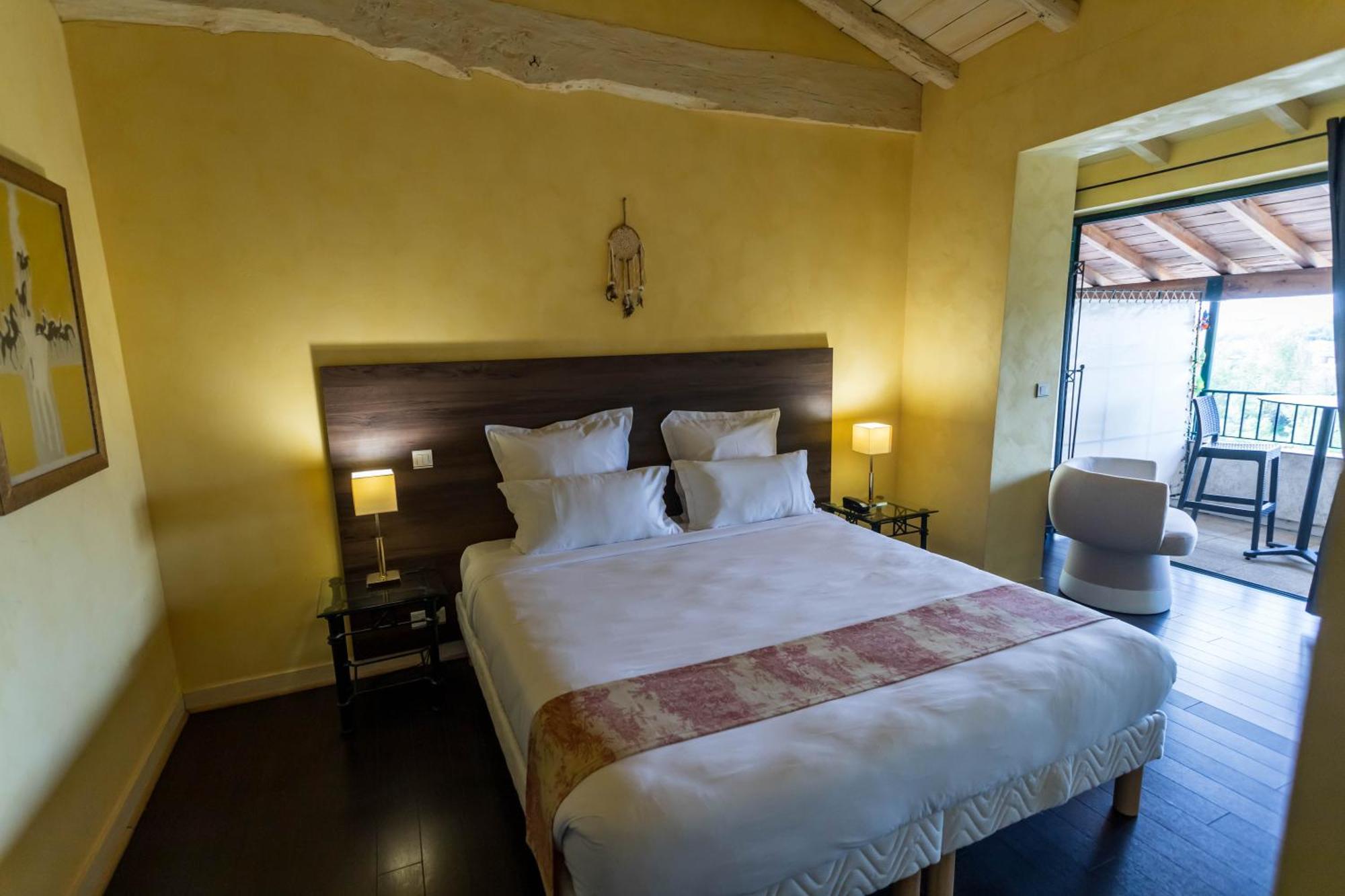 Hotel Restaurant Cote Garonne Le Balcon Des Dames - Tonneins Fauillet Marmande - Vue Panoramique Bord De Garonne Chambres Climatisees المظهر الخارجي الصورة