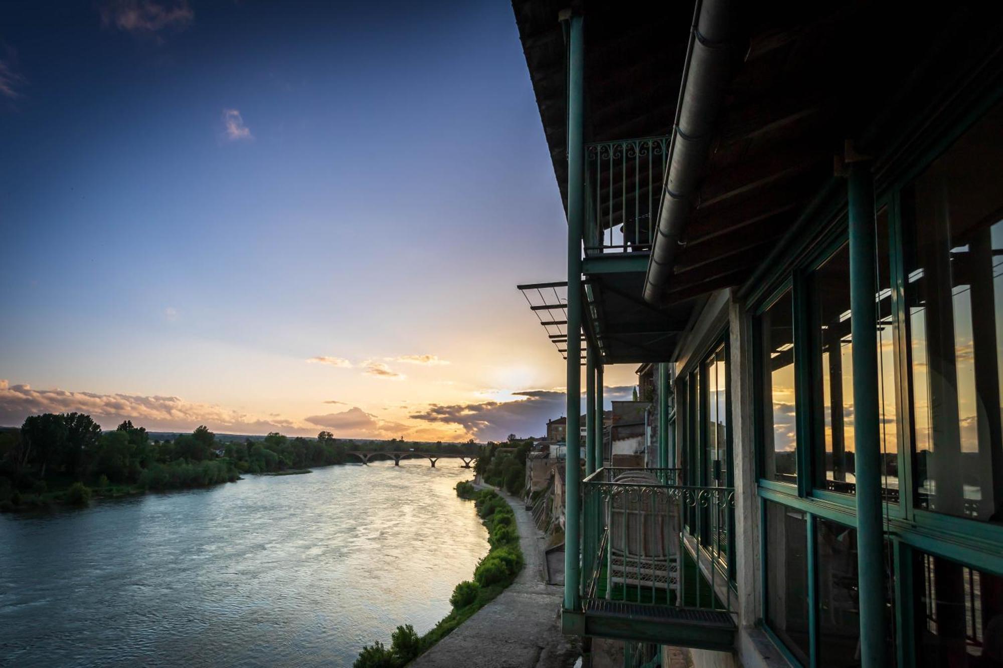 Hotel Restaurant Cote Garonne Le Balcon Des Dames - Tonneins Fauillet Marmande - Vue Panoramique Bord De Garonne Chambres Climatisees المظهر الخارجي الصورة